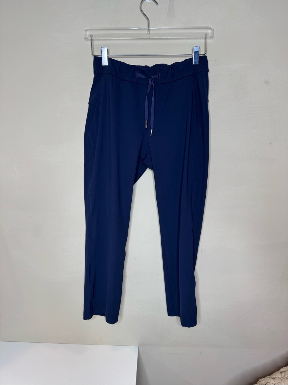 Lululemon Navy Blue Jogger Pants – Size 4 - Picture 2 of 9